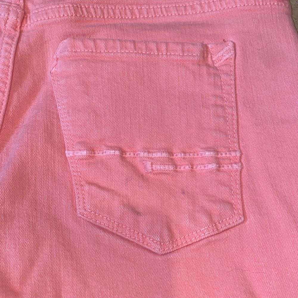 Bench Shorts - Picture 4 of 8